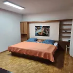 Casa Blanca Mit Privatem Schwimmbad 26 Grad Und Sauna Apartamento Duisburg