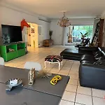 Casa Blanca Mit Privatem Schwimmbad 26 Grad Und Sauna Apartamento Duisburg