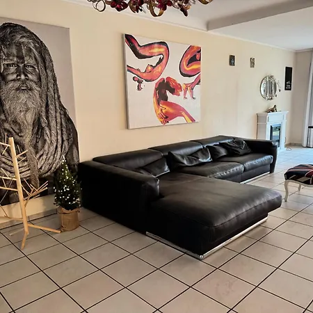 Casa Blanca Mit Privatem Schwimmbad 26 Grad Und Sauna شقة *